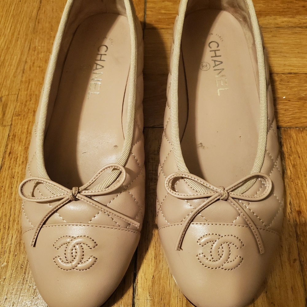 Quilted Chanel flats muted pink 8